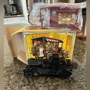 Avon Country Vendor Men’s Spicy After Shave 5 oz with Box and after Shave NIB